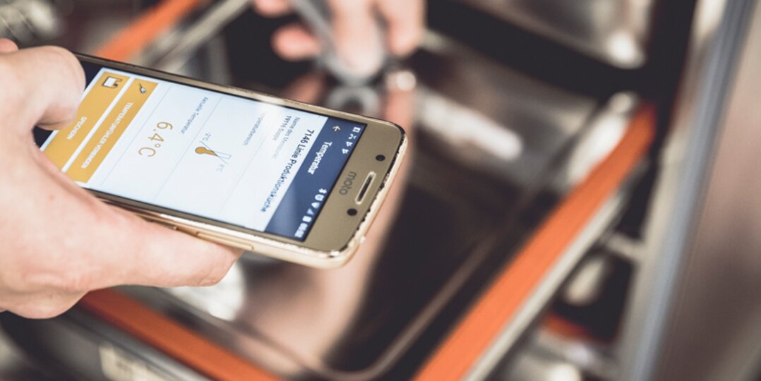 Smartphone for temperature measurement for HACCP documentation